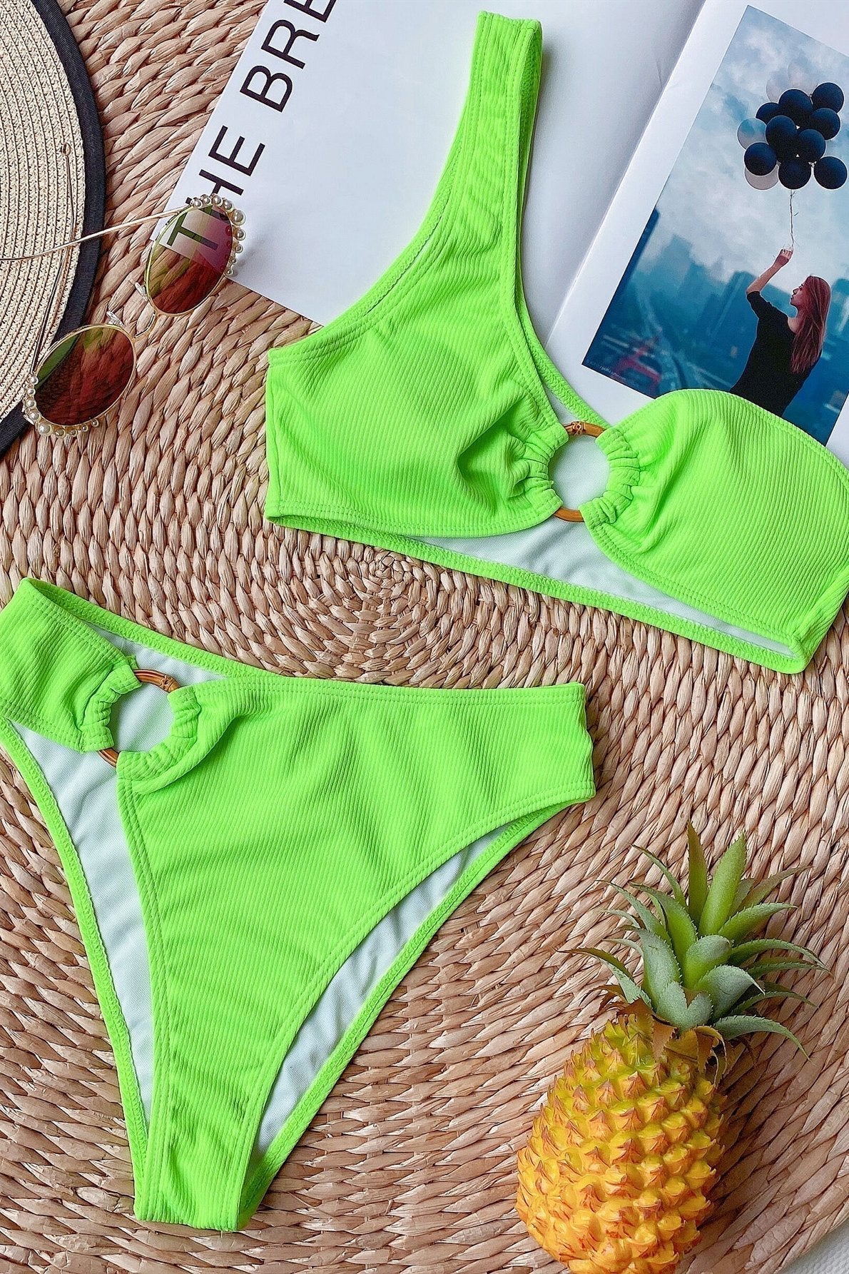 Bikini Diana – Single Strap and High-Waisted Shaping Briefs
