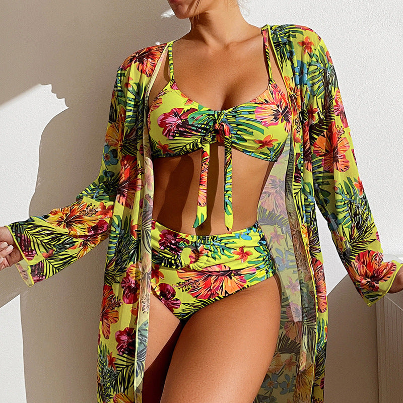 3-Piece Women's Tropical Swimsuit – High-Waisted Bikini with Lightweight Cover-Up